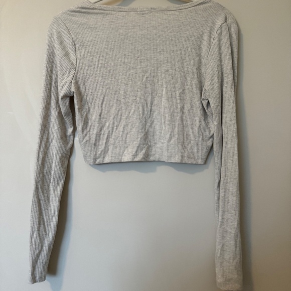 Women's top from garage - Picture 2 of 2